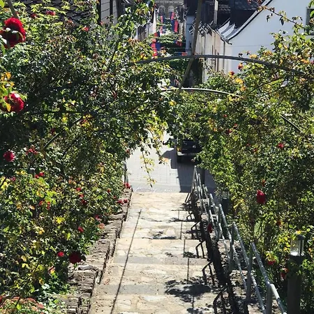 4-zimmer Haus, 2-bäder 140qm Bis Zu 11 Personen Winningen