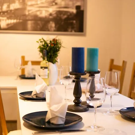 4-zimmer Haus, 2-bäder 140qm Bis Zu 11 Personen * Winningen