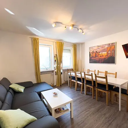 4-zimmer Haus, 2-baeder 140qm Bis Zu 11 Personen * Winningen